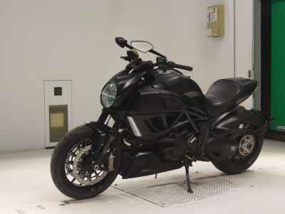 Ducati Diavel 2014
