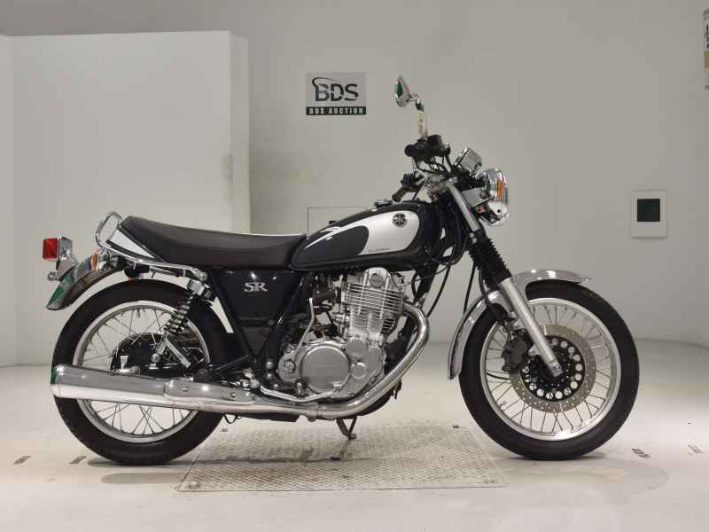 Yamaha SR400 2021