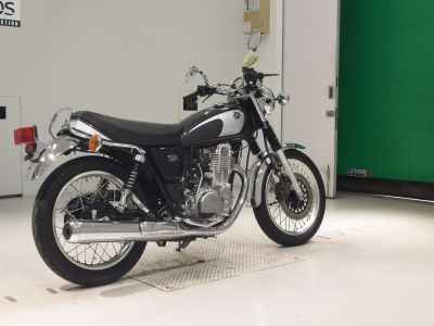 Yamaha SR400 2021
