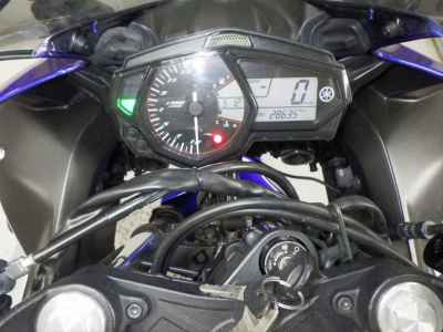 Yamaha YZF-R25 2016