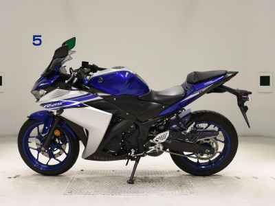 Yamaha YZF-R25 2016