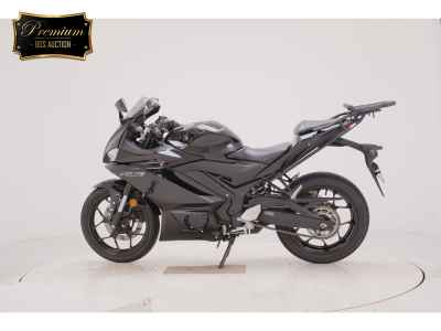 Yamaha YZF-R3 2024