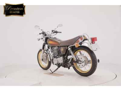 Yamaha SR400 2019