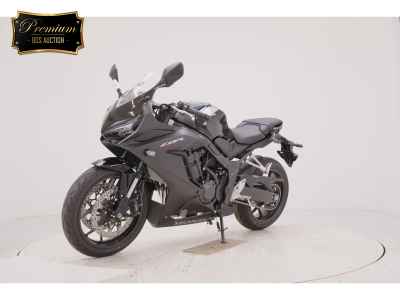 Honda CBR650R 2025