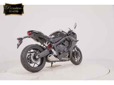 Honda CBR650R 2025