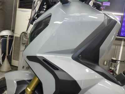 Honda X-Adv 750 2025