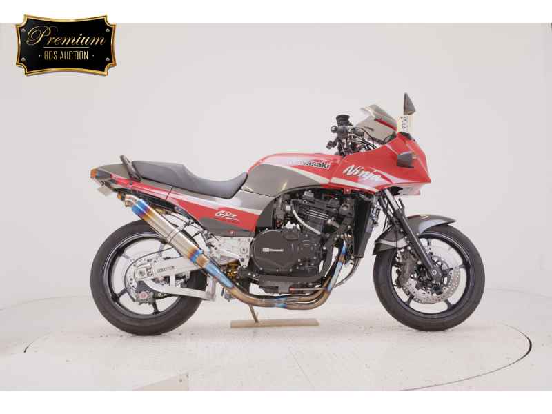Kawasaki GPZ900R 1999