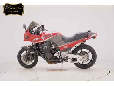 Kawasaki GPZ900R 1999