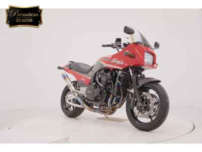 Kawasaki GPZ900R 1999