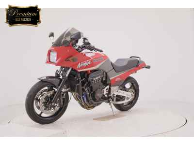Kawasaki GPZ900R 1999