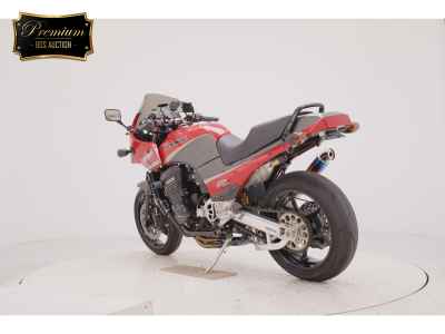 Kawasaki GPZ900R 1999