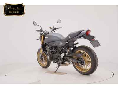 Kawasaki Z900RS SE 2024