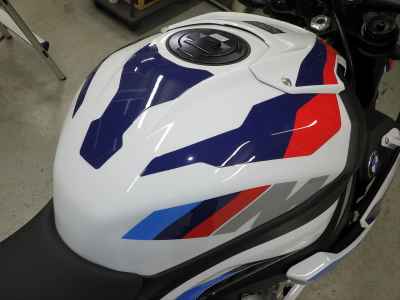 BMW M1000R 2025