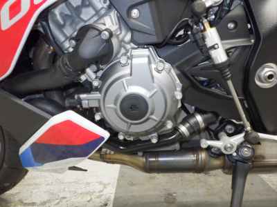 BMW M1000R 2025
