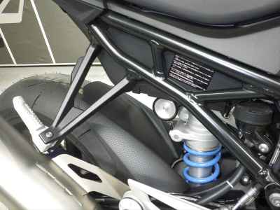 BMW M1000R 2025