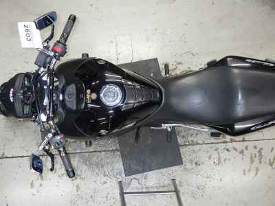 Suzuki GSR400 2011