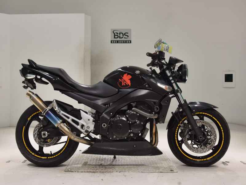 Suzuki GSR400 2011