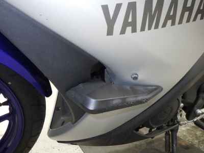 Yamaha YZF-R25 2015