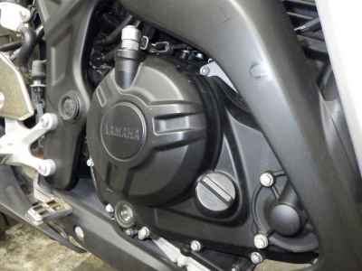 Yamaha YZF-R25 2015