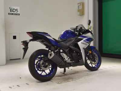 Yamaha YZF-R25 2015