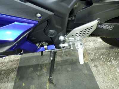 Yamaha YZF-R25 2021