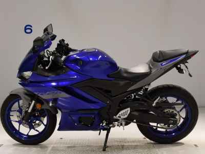 Yamaha YZF-R25 2021