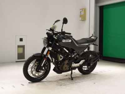 Husqvarna Svartpilen 401 2022