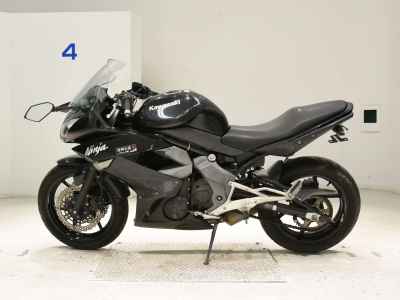Kawasaki Ninja 400R 2010