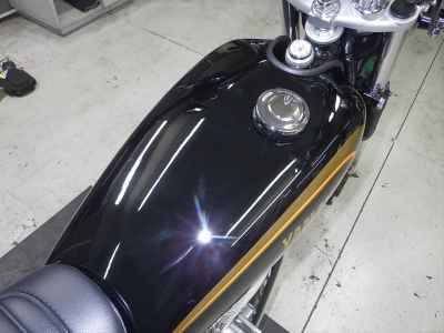 Yamaha SR400 2021