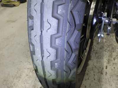 Yamaha SR400 2021