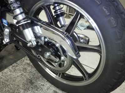 Yamaha SR400 2021