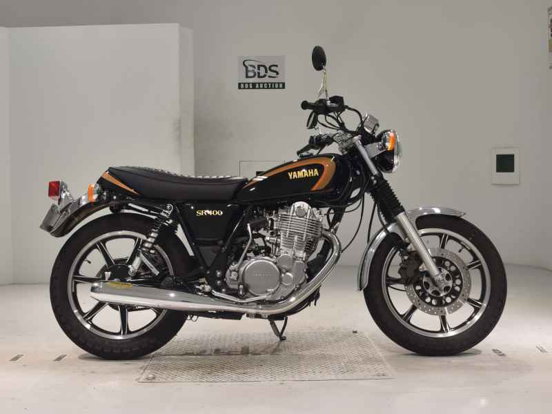 Yamaha SR400 2021