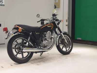 Yamaha SR400 2021