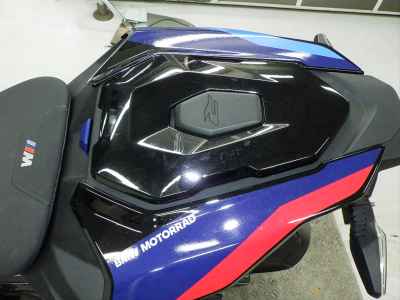BMW M1000R 2024