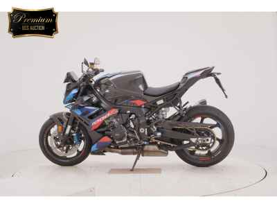 BMW M1000R 2024