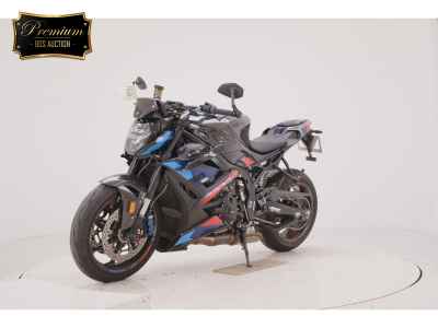 BMW M1000R 2024