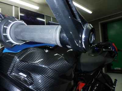 BMW M1000R 2024