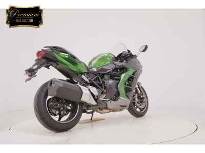 Kawasaki Ninja H2 SX 2023