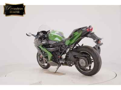 Kawasaki Ninja H2 SX 2023
