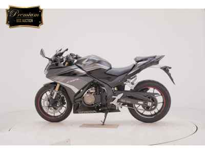Honda CBR400R 2022