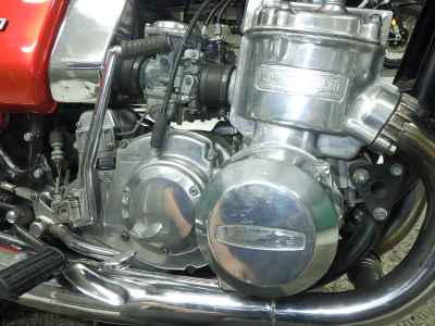 Suzuki GT750 2016