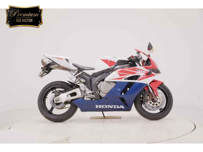 Honda CBR1000RR 2004