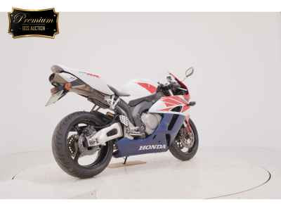 Honda CBR1000RR 2004