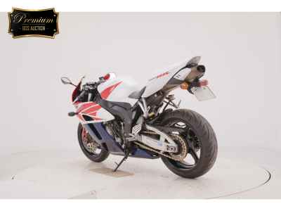 Honda CBR1000RR 2004