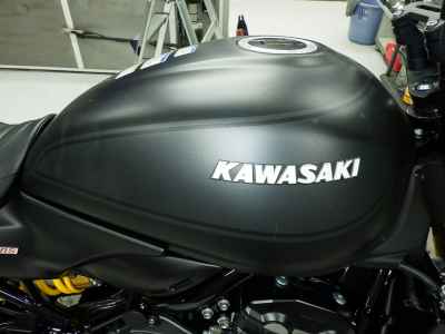Kawasaki Z900RS SE 2025