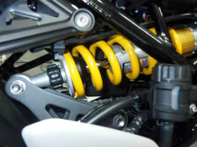 Kawasaki Z900RS SE 2025