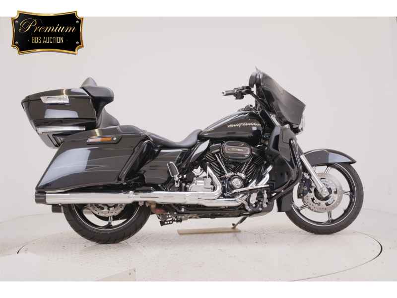 Harley-Davidson Street Glide FLHXS114 2017