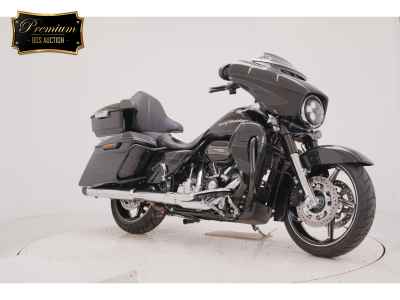 Harley-Davidson Street Glide FLHXS114 2017