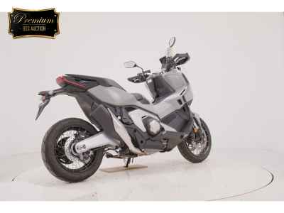 Honda X-Adv 750 2025