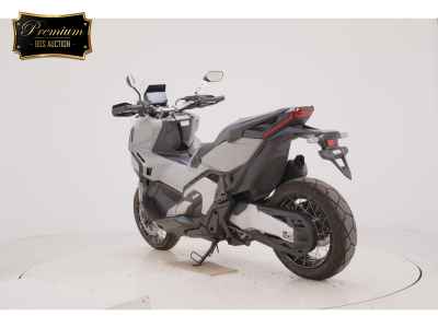 Honda X-Adv 750 2025